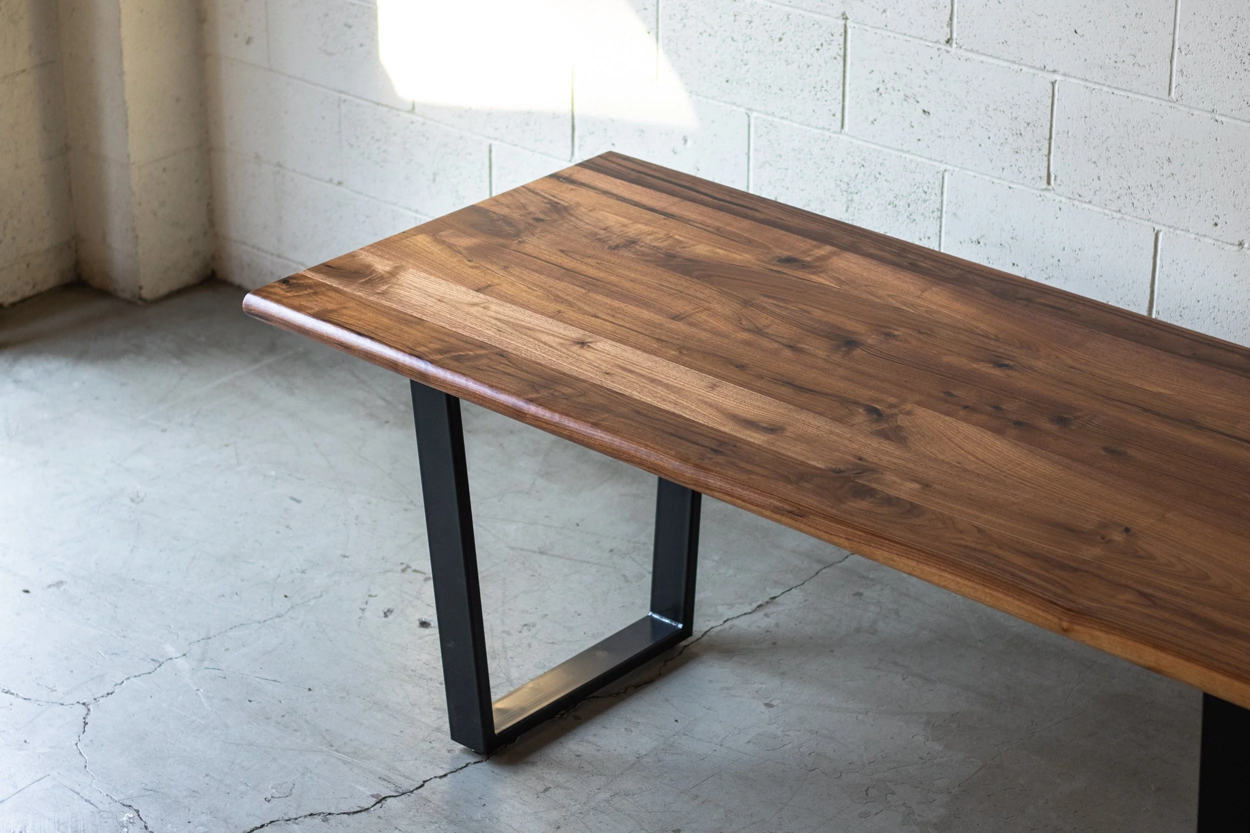 Stock+Sakamoto+Desk_08.jpg?